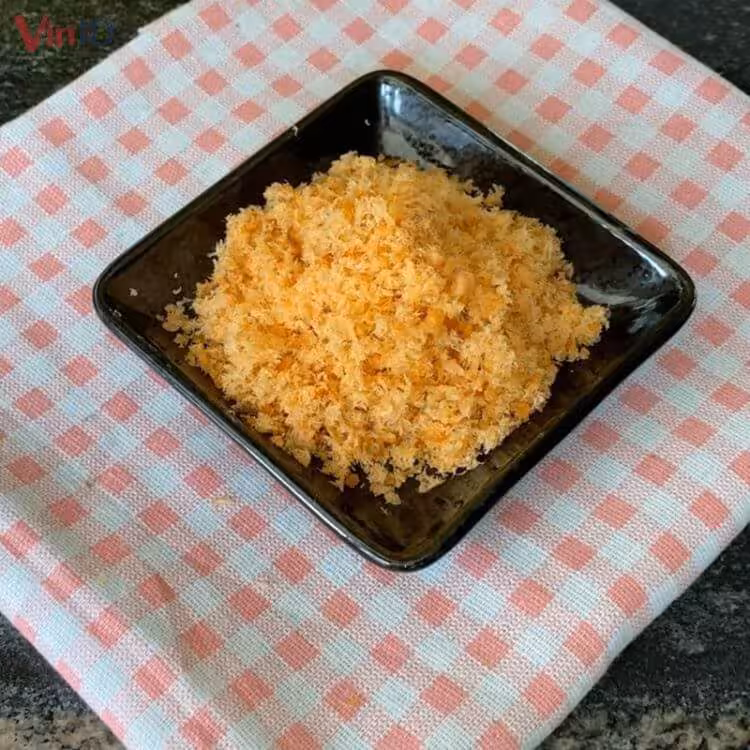 Ruốc cá hồi cho bé ăn dặm: Thời điểm vàng và cách dùng chuẩn chuyên gia