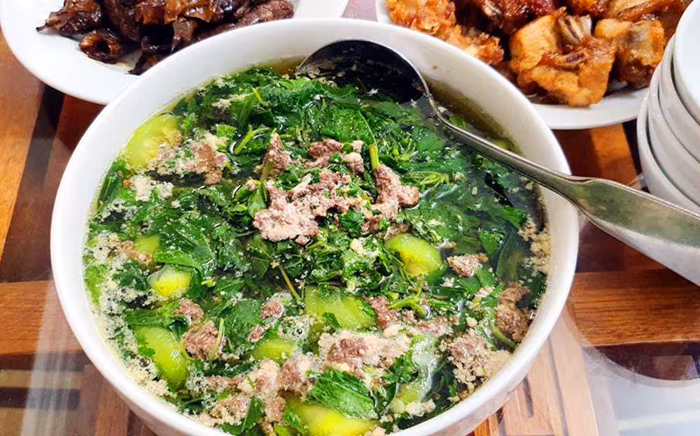 Cáy Gọng Đỏ: Đặc Sản Giải Nhiệt Và Nghệ Thuật Săn Đêm Vùng Nước Lợ Quảng Ninh