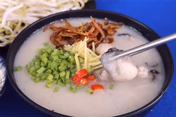 Bí quyết nấu cháo hàu Quảng Ninh chuẩn vị, ngọt thanh không tanh